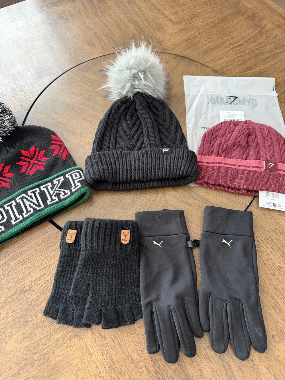 Woman's Accessories - Hats and Gloves